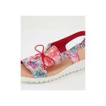 Load image into Gallery viewer, D&amp;J Malika Red Multi
