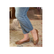 Load image into Gallery viewer, D&amp;J Bellez Tan
