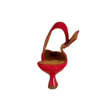 Load image into Gallery viewer, Bresley Spring Red Suede
