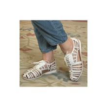 Load image into Gallery viewer, Rollie Sidecut Cage White
