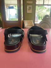 Load image into Gallery viewer, Pre-Loved Hush Puppies Jester Size 13
