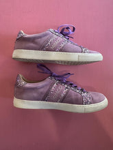 Load image into Gallery viewer, Pre-Loved Mimcos Radiance Sneaker Size 40
