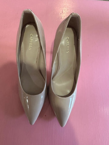 Pre-Loved Carvella Kareless Size 41