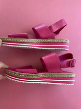 Load image into Gallery viewer, Pre-Loved D&amp;J Atha Size 44/AU12
