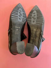 Load image into Gallery viewer, Pre-Loved Louis Big Shoes Black Boot Size 43.5
