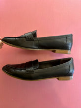 Load image into Gallery viewer, Pre-Loved Ziera Black Loafer Size 44XW

