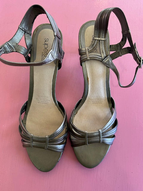 Pre-Loved Supersoft Metallic Heels Size AU12C