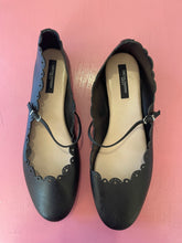 Load image into Gallery viewer, Pre-Loved Tabitha Simmons Next MaryJane
