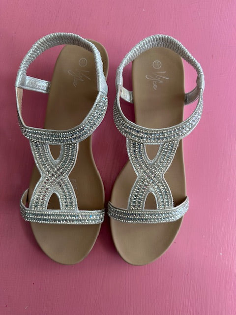 Pre-Loved Vybe Silver Sandals Size AU11