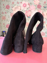 Load image into Gallery viewer, Pre-Loved Isabella Jenson
