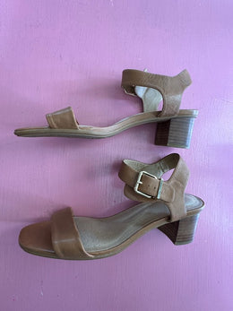 Pre-Loved Hush Puppies Olivia Size AU12