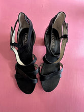 Load image into Gallery viewer, Pre-Loved Frankie4 Amie Black Size AU11
