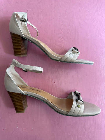 Pre-Loved CBD Mezy Size 44/AU12