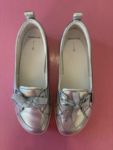 Load image into Gallery viewer, Pre-Loved Frankie4 Sophie III Silver
