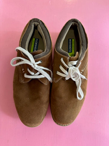 Pre-Loved Florsheim Tan Suede Laceups Size 45