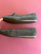 Load image into Gallery viewer, Pre-Loved Supersoft Grey Brogue Size AU12
