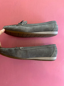Pre-Loved Supersoft Grey Brogue Size AU12