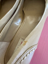 Load image into Gallery viewer, Pre-Loved Diana Ferrari Bindi Size AU12
