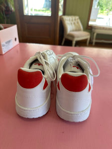 Pre-Loved Adidas White Sneakers Size UK10/AU12