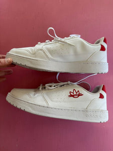 Pre-Loved Adidas White Sneakers Size UK10/AU12