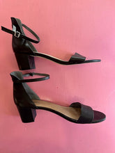Load image into Gallery viewer, Pre-Loved Diana Ferrari Soco Size AU12
