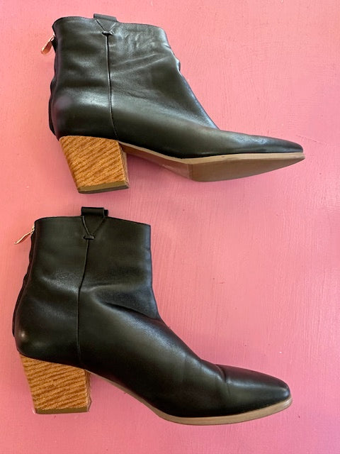 Pre-Loved KatienMe Ranch Size 42/AU10