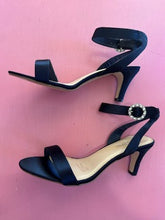Load image into Gallery viewer, Pre-Loved City Chic Adore Size 43/AU12
