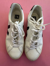 Load image into Gallery viewer, Pre-Loved Veja White sneakers Size UK10/AU12
