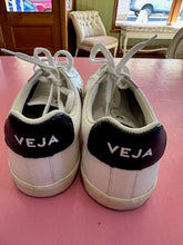 Load image into Gallery viewer, Pre-Loved Veja White sneakers Size UK10/AU12
