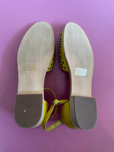 Pre-Loved D&J Mustard Sandals Size 42