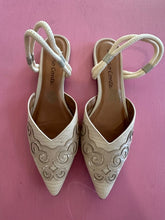 Load image into Gallery viewer, Pre-Loved Valerio Conte Iris Cream Size 43/AU10.5
