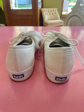 Load image into Gallery viewer, PL Keds Triplekick Leather Sneaker Size 11
