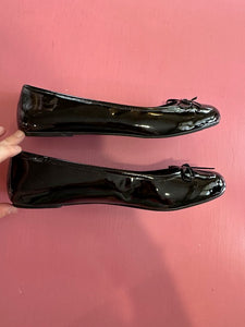 Pre-Loved Pleaser Anna Flats Size US14