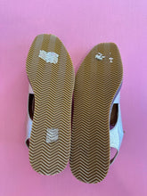 Load image into Gallery viewer, Pre-Loved Bresley Selfie Size 44/AU11
