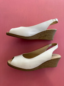 Pre-Loved Aerobics Alba White Size 42