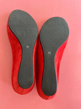 Load image into Gallery viewer, Pre-Loved Taking Shape Red Wedge Sandals Size 42
