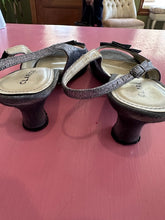 Load image into Gallery viewer, Pre-Loved Clarice Pewter Heels Size AU11
