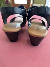 Load image into Gallery viewer, Pre-Loved Diana Ferrari Irving Size AU10
