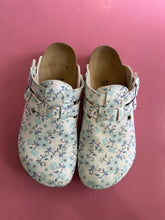 Load image into Gallery viewer, Pre-Loved Birkenstock Floral Clogs Size 41
