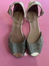 Load image into Gallery viewer, PL Brazilio Gold Sandal Size 42
