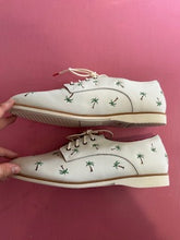 Load image into Gallery viewer, Pre-Loved Rollie Rodeo Size 44/AU12
