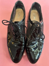 Load image into Gallery viewer, Pre-Loved Wittner Black Patent Lace Up Size 42
