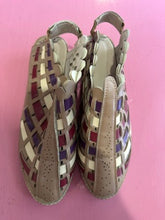 Load image into Gallery viewer, Pre-Loved BareTraps Brisa Size 41
