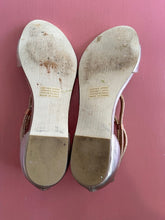 Load image into Gallery viewer, Pre-Loved D&amp;J Jazzie Size 44/AU12
