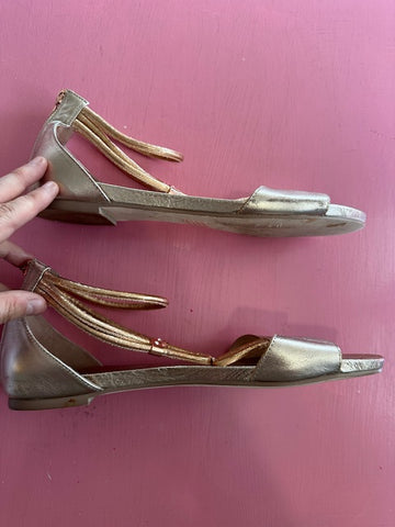 Pre-Loved D&J Jazzie Size 44/AU12