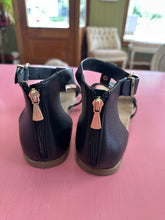 Load image into Gallery viewer, Pre-Loved Hush Puppies Pompa Size AU12
