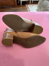 Load image into Gallery viewer, Pre-Loved Hush Puppies Chiara Size AU13
