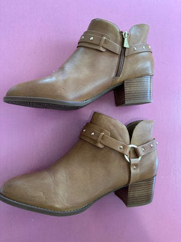 Pre-Loved Hush Puppies Chiara Size AU13