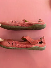 Load image into Gallery viewer, Pre-Loved Planet Bocci Size AU11
