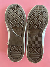 Load image into Gallery viewer, Pre-Loved Converse All Star Pink White Size 42.5/AU11
